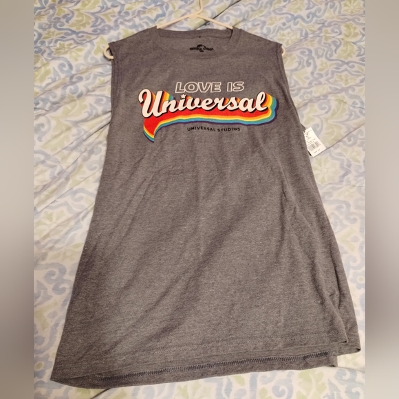 Love is Universal- Universal Studios tank top - Picture 1 of 3
